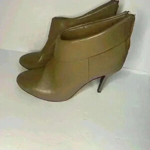 Ann Marino heels